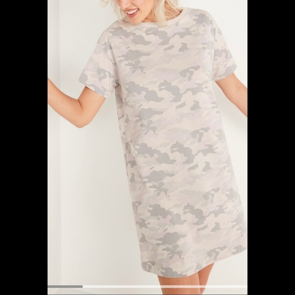 NWOT Old Navy t-shirt dress